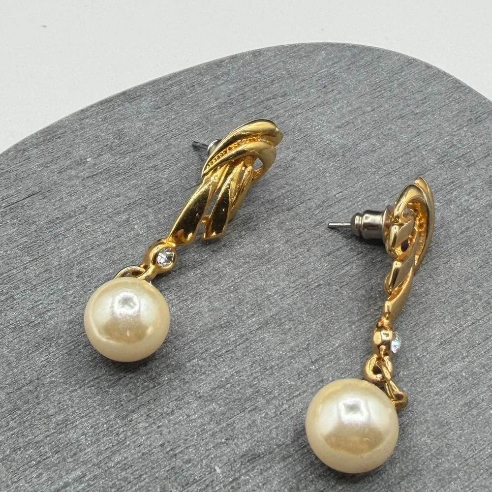 Gold Tone Faux Pearl Rhinestone Dangle Drop Pierced Earrings Elegant Statement